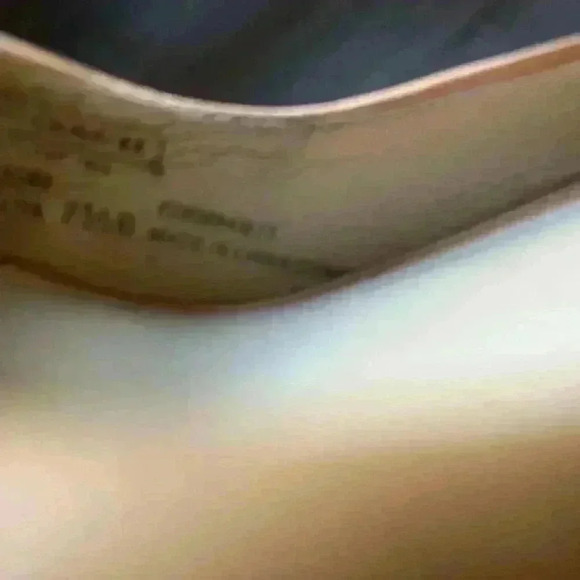 Coach Aliya Women Size 7.5 B Peep Toe High Heels Pumps Shoes Sandals Gold Emblem - Picture 8 of 8